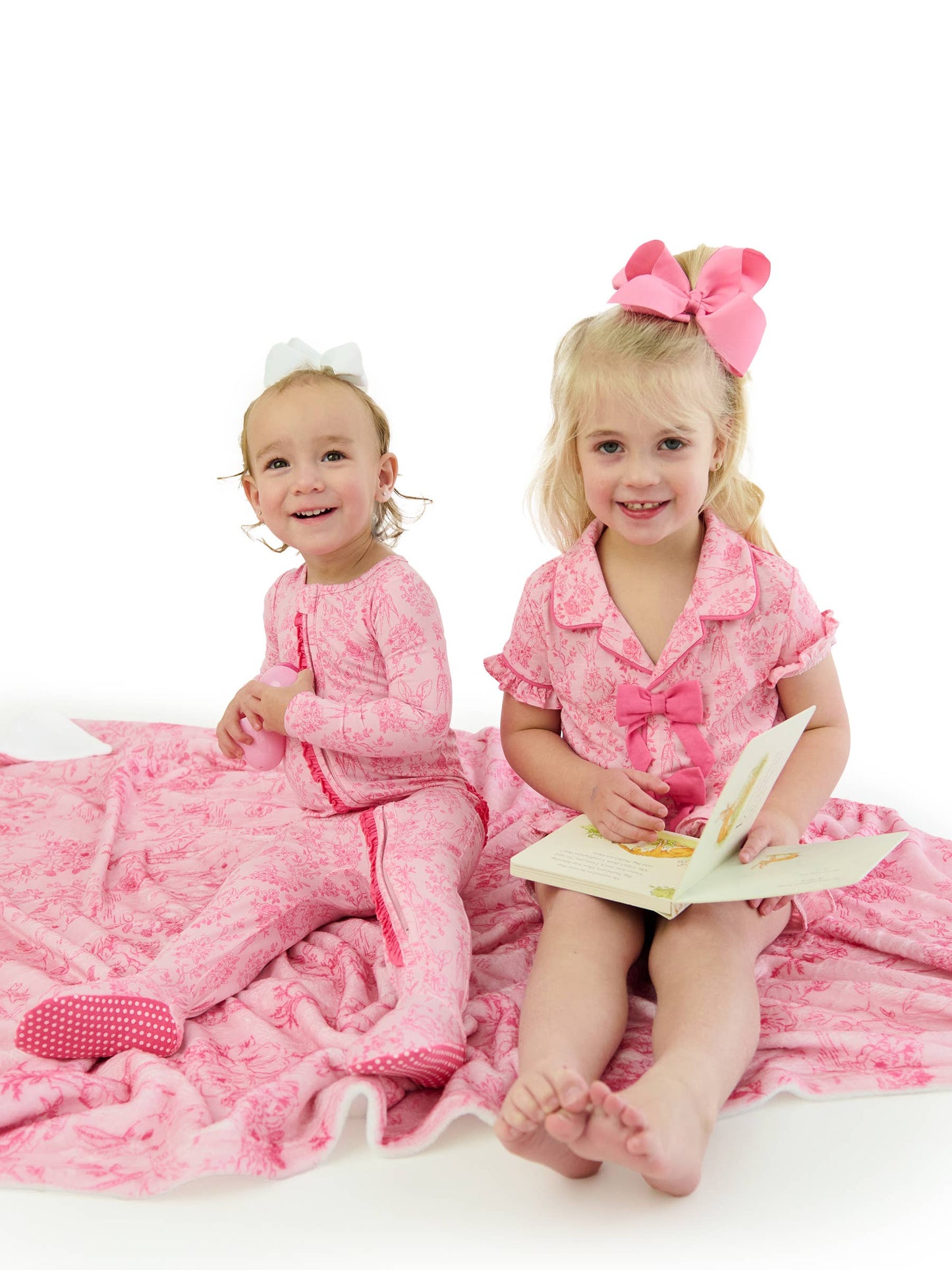 SoftSnooze™ Girls Pink Cottontail Short Sleeve Bow Ruffle Pajama Set